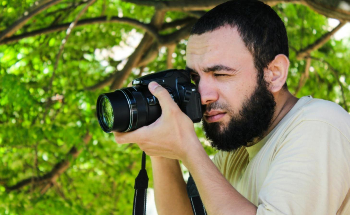 Aula attrezzata per corsi di fotografia con strumentazione professionale